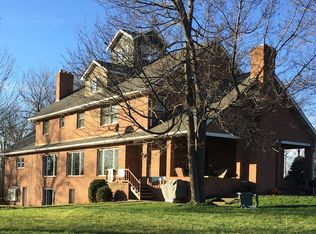 860 Achortown Rd, Beaver Falls, PA 15010