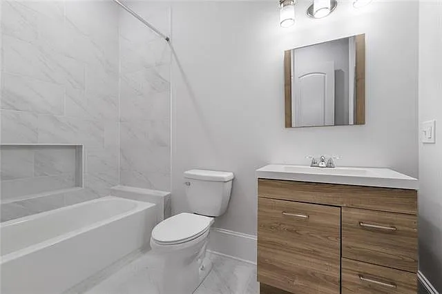 2763 Saint Peter St #2763 — Photo 13