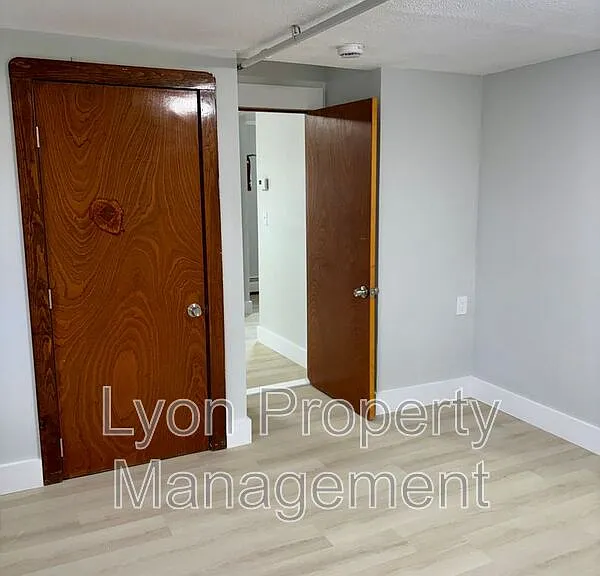 262 Illinois St #2 — Photo 8