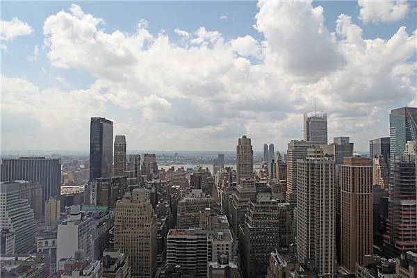 Rented by Metropolitan Res. Partners | media 8