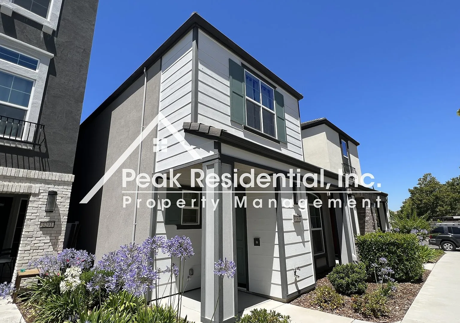 Newer 3bd/2.5ba West Sacramento Home with 2 Car Garage! — Photo 2