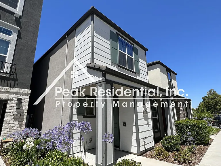 3283 Warbler Ct — Photo 2