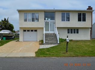 16 W Delaware Dr, Little Egg Harbor, NJ 08087