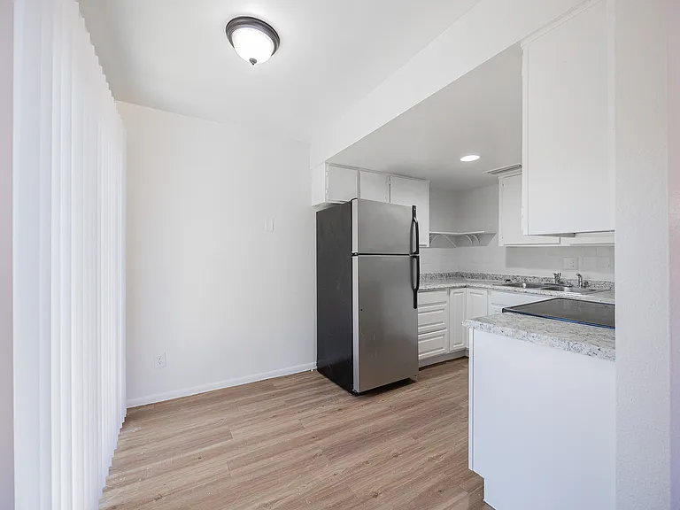 925 W Peoria Ave #29 — Photo 7