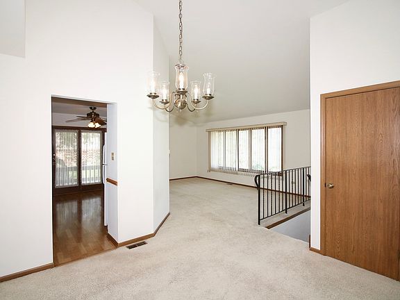5th image of 9220 Drummond Dr
