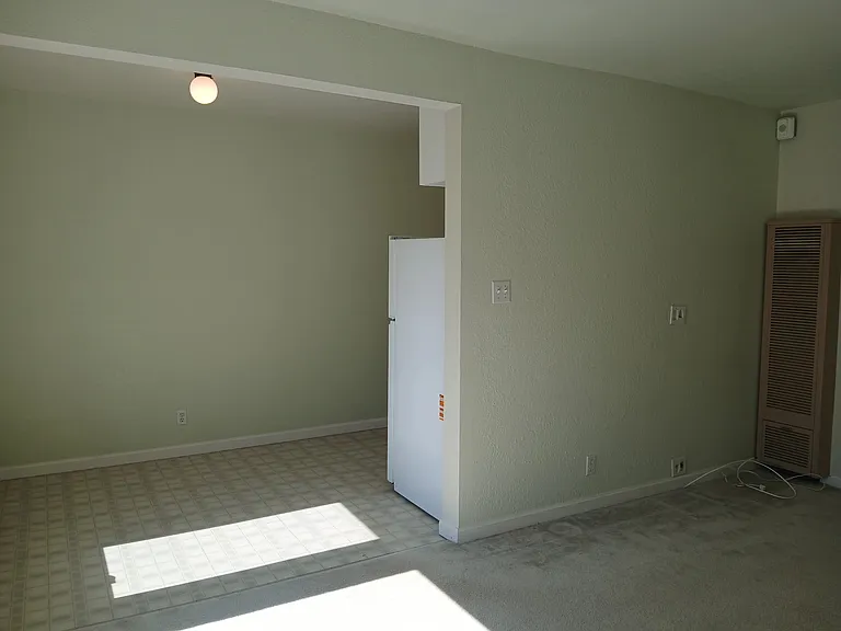 525 Cole St — Photo 9