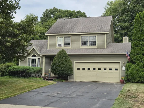 61 Giffin Court, Colchester, VT 05446
