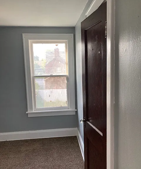 196 Stillwell Ave — Photo 3