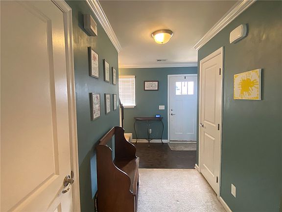 4th image of 28 Cane Hill Dr