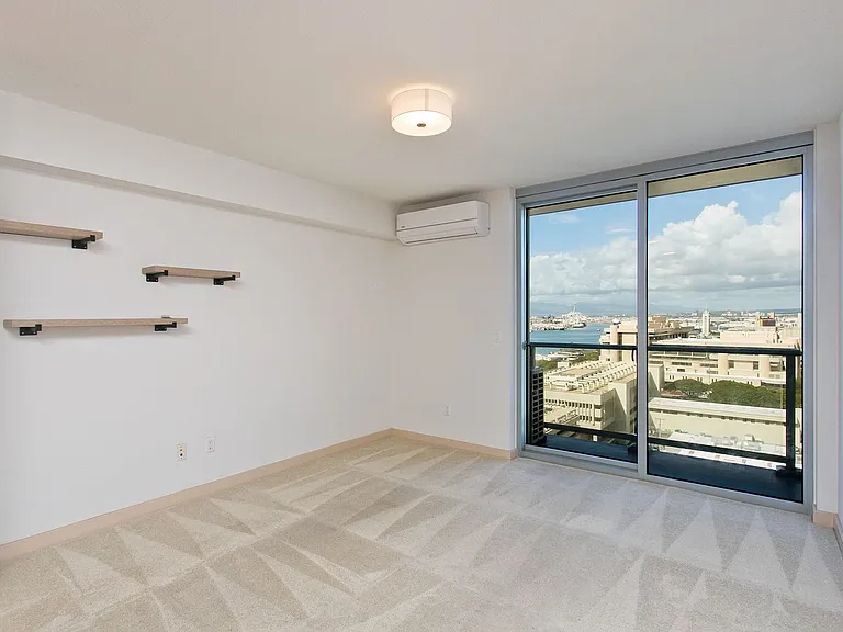 555 South St #1710 — Photo 11