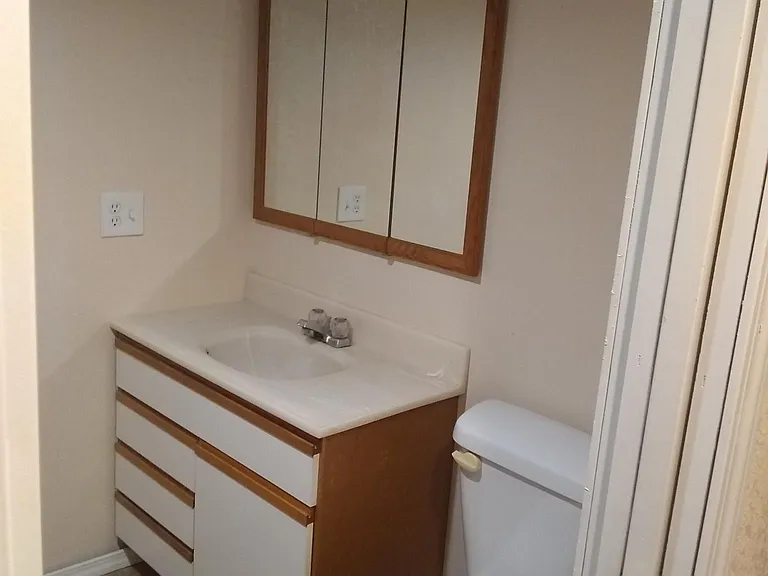 1524 W Jackson Ave — Photo 8