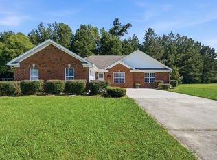 242 Chestnut Oak Cir, Owens Cross Roads, AL 35763