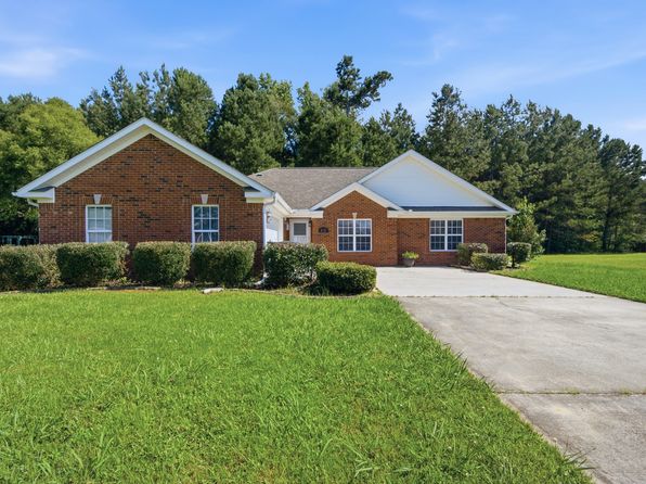 242 Chestnut Oak Cir
