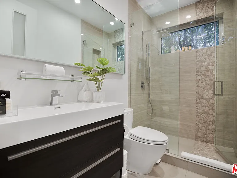 6379 Colgate Ave — Photo 46