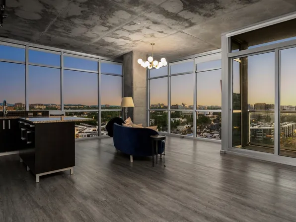 600 12th Ave S APT 2000, Nashville, TN 37203