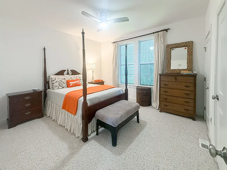 703 Texas Ave — Photo 5