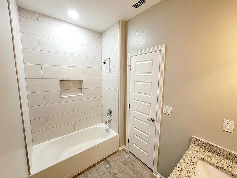 2105 Stauffer St #2 — Photo 19