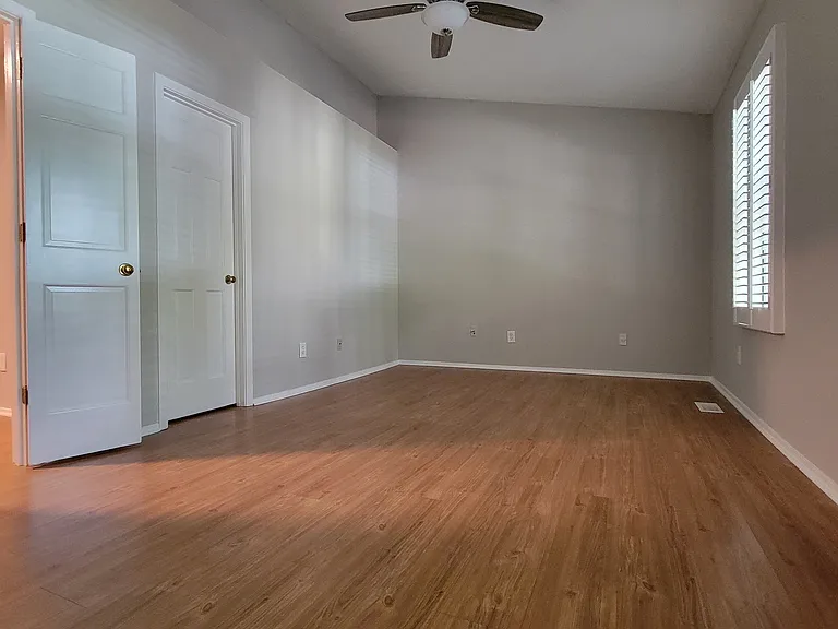 501 Wedgewood Way NE — Photo 15