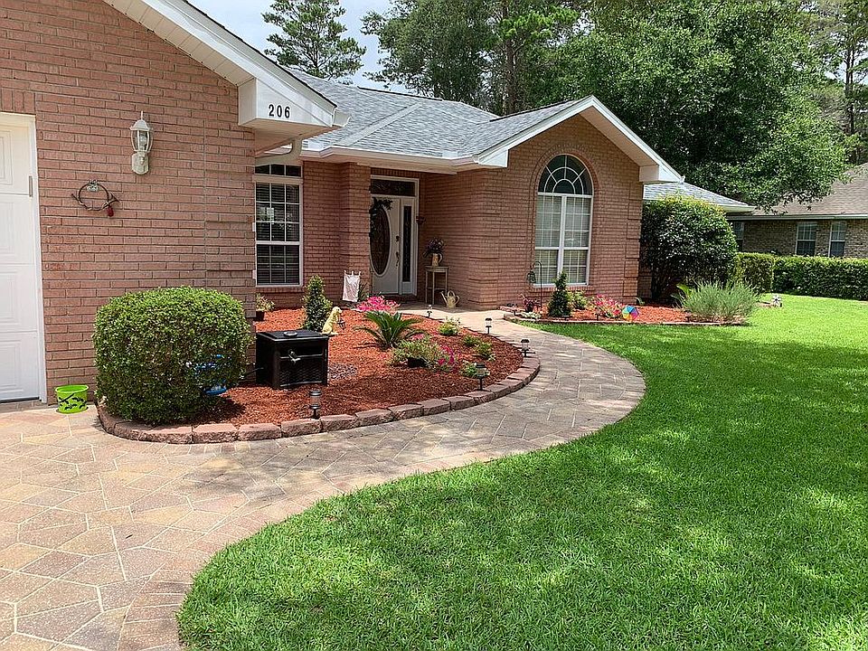 2nd image of 206 Galway Dr