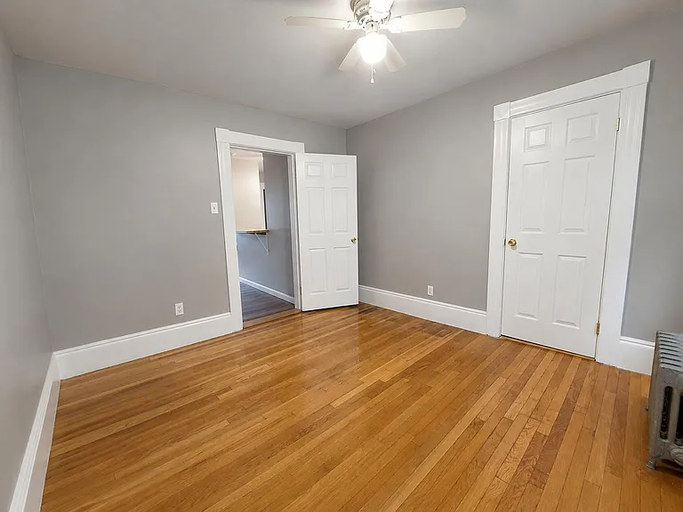 537 Howe St #1F — Photo 14