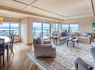 100 Ward St APT 700B, Seattle, WA 98109