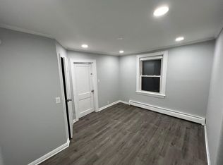 2 Benson Ln APT 2, Merrick, NY 11566