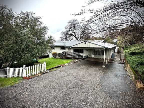 2nd image of 831 Tuolumne Ave