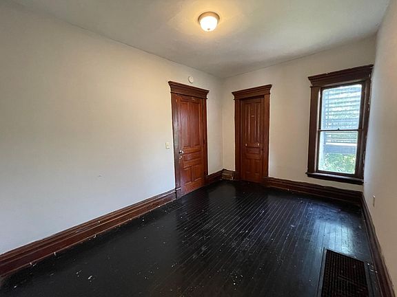 5th image of 745 E Stockbridge Ave #1