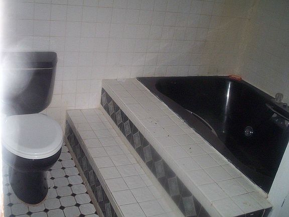 5th image of 3811 E Crawford St