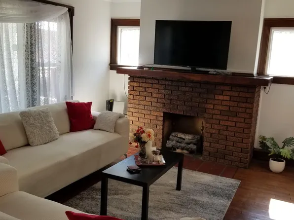 1380 Webb Rd, Lakewood, OH 44107