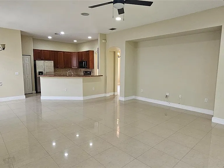 23664 SW 107th Ct — Photo 4