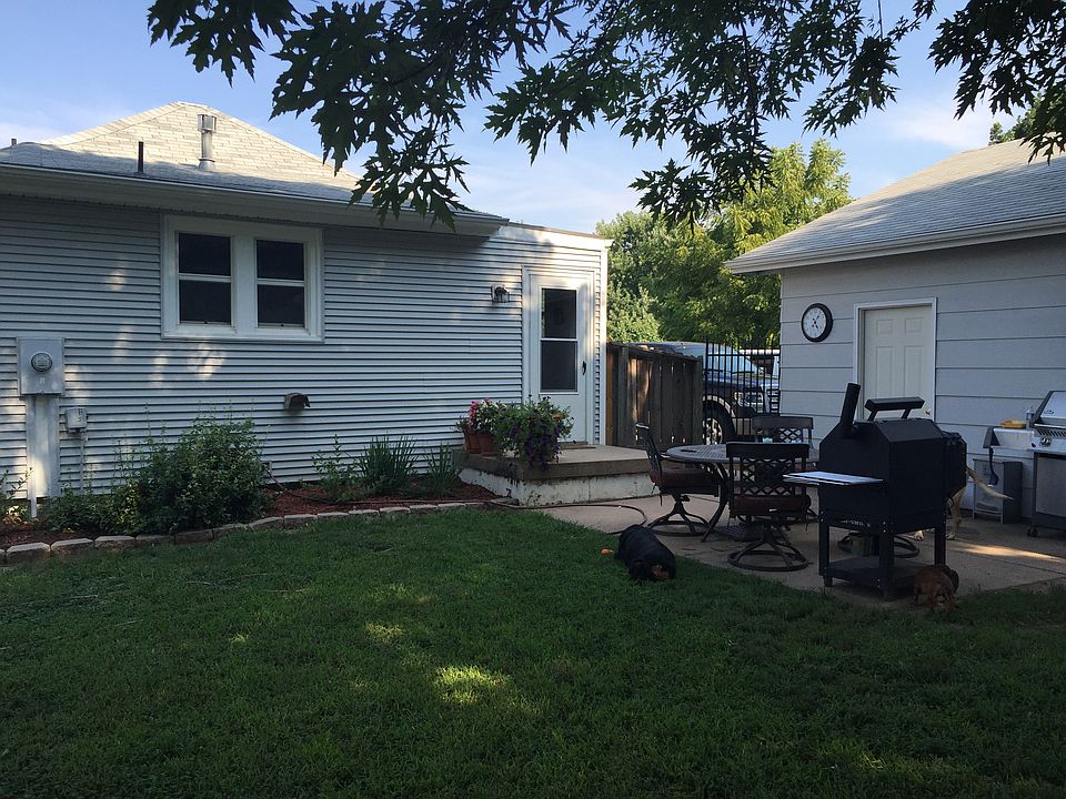 2nd image of 735 N Filmore St