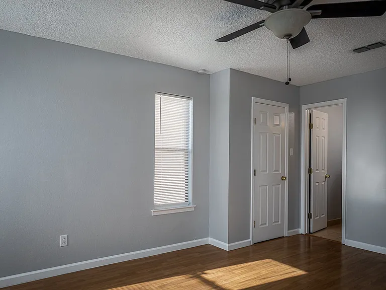 210 Warbonnet Trl — Photo 15