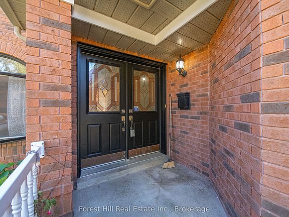 5th image of 65 Heathfield Cres