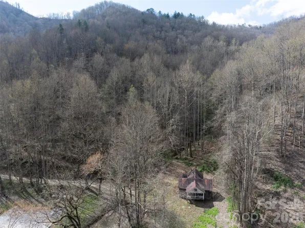14225 Highway 19 Hwy W, Bryson City, NC 28713