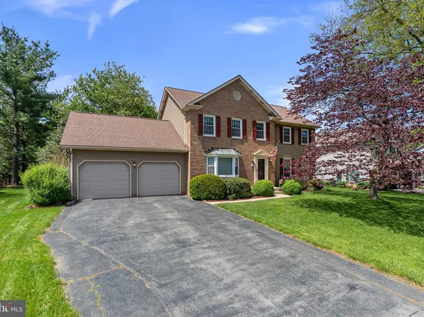 205 Oakmanor Way, Walkersville, MD 21793