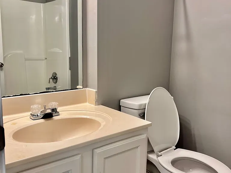 414 Woodale Dr — Photo 14