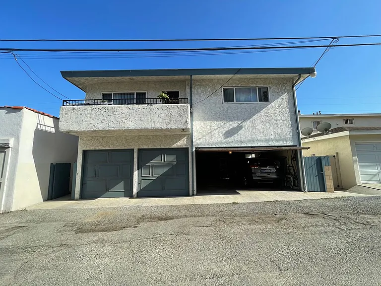 2211 S Grand Ave — Photo 9