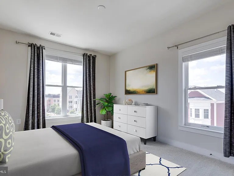 737 Diamond Ave #102 — Photo 21