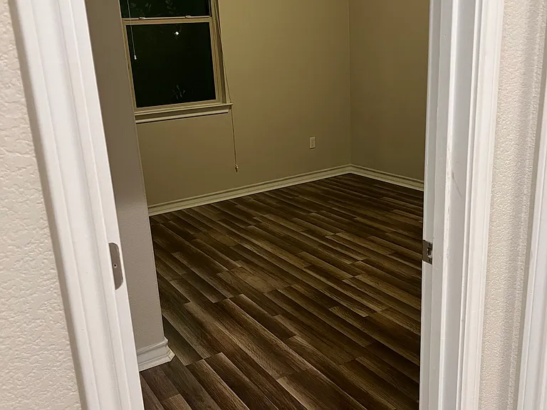 341 Mary Max Cir — Photo 18