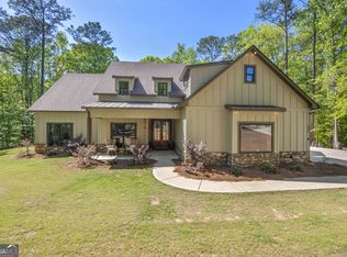 521 Cedar Dr, Pine Mountain, GA