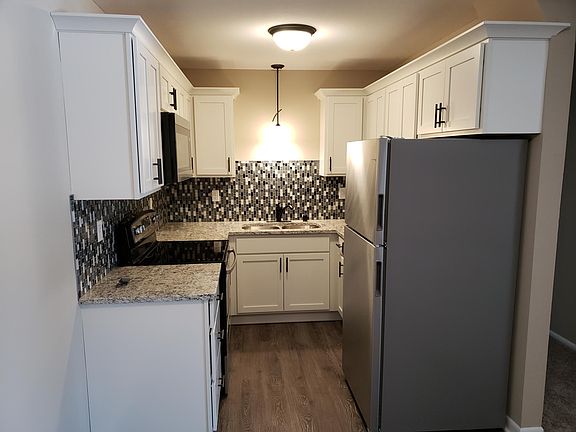 3rd image of 6875 W Kathleen Ct APT 8