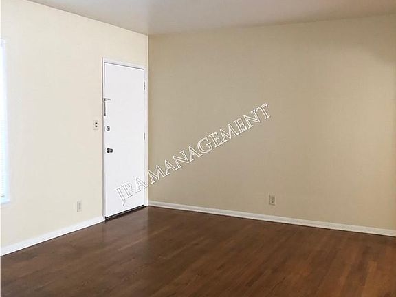 5th image of 2451 Cedar Ave APT 7