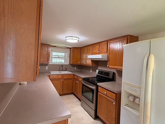 4th image of 46 Langley St