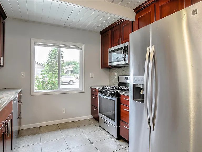 27 Carnegie Dr — Photo 10