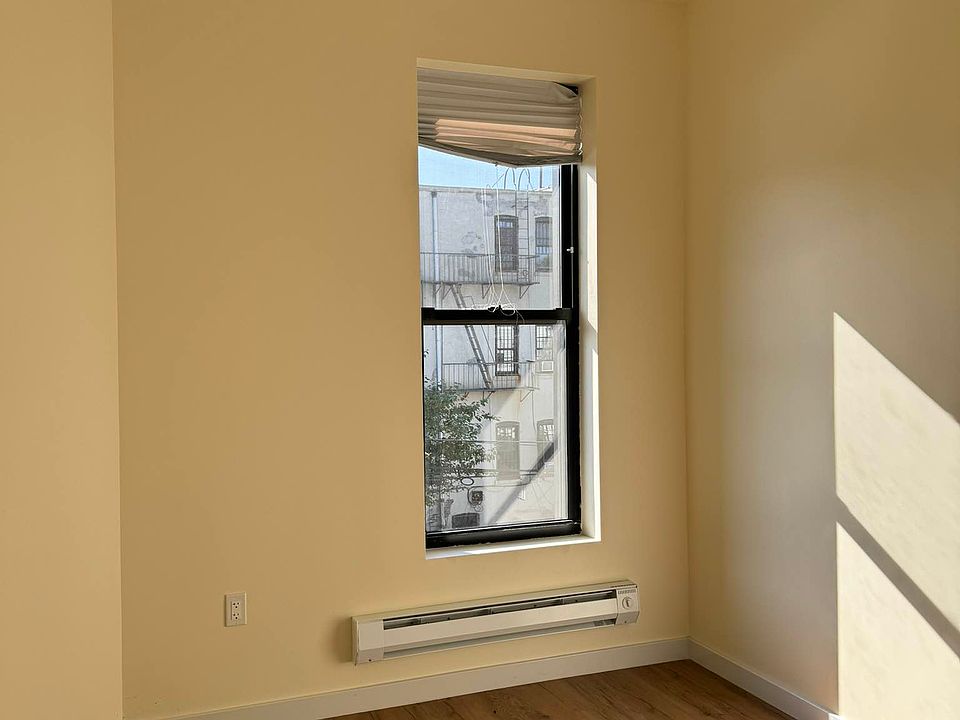 2nd image of 1196 Halsey St Floor 3