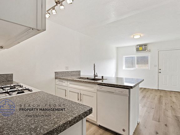 5th image of 1040 W 91st St APT 8