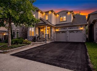 364 Nautical Blvd, Oakville, ON L6L0C1