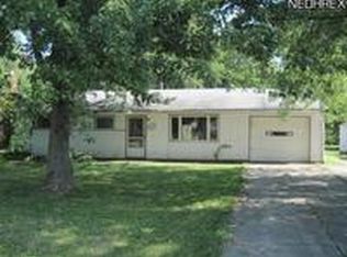 4518 Clover Ln, Warren, OH 44483