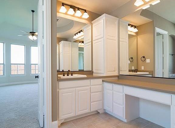 4th image of 1219 Baird Way